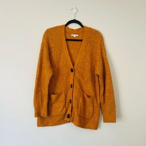 American Eagle Oversized Knit Cardigan. Mustard, size XS